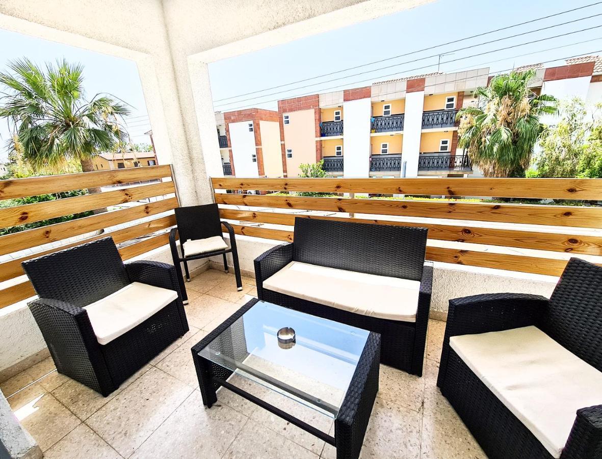 Margarita Gardens - Self Service Apartments パ フォス エクステリア 写真
