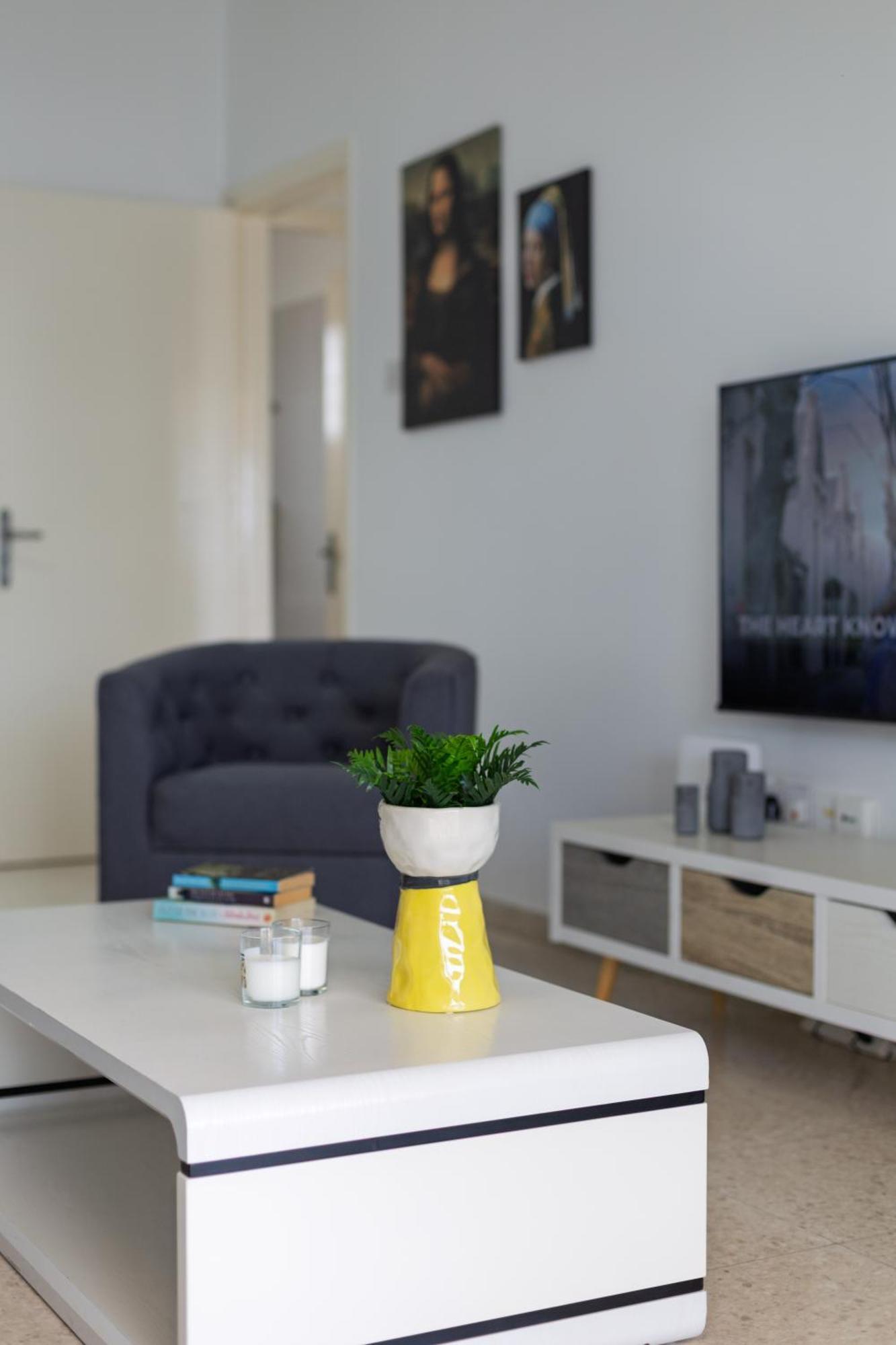 Margarita Gardens - Self Service Apartments パ フォス エクステリア 写真